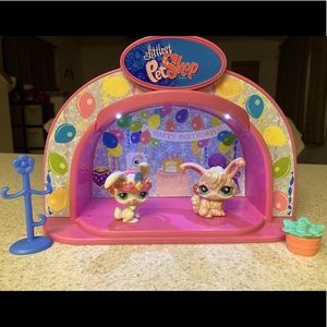 🎉🎉LAST PRICE DROP🎉🎉 Rare & Vintage LPS set